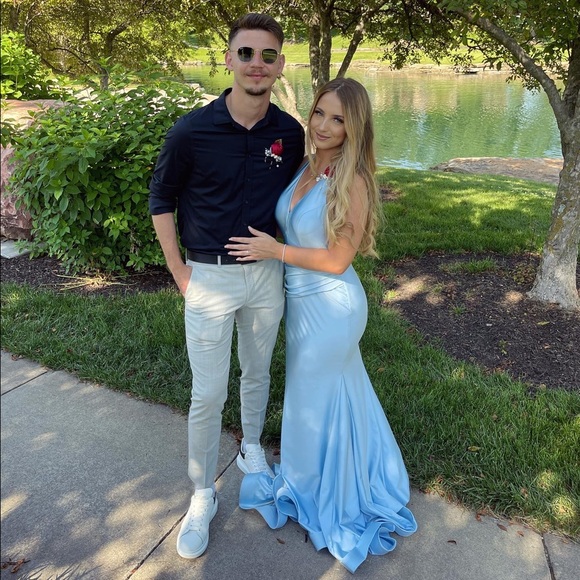 Prom dress or Blue long dress for special events - Picture 3 of 3